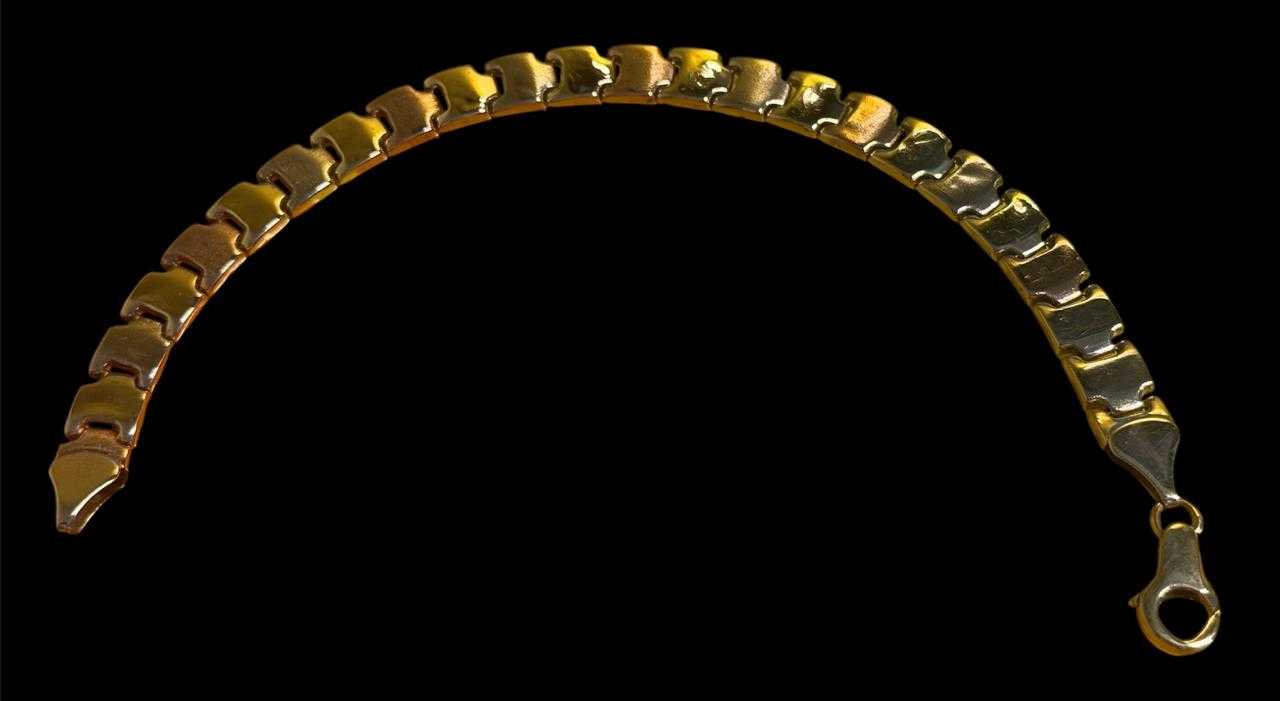 oro 10K 7.9g