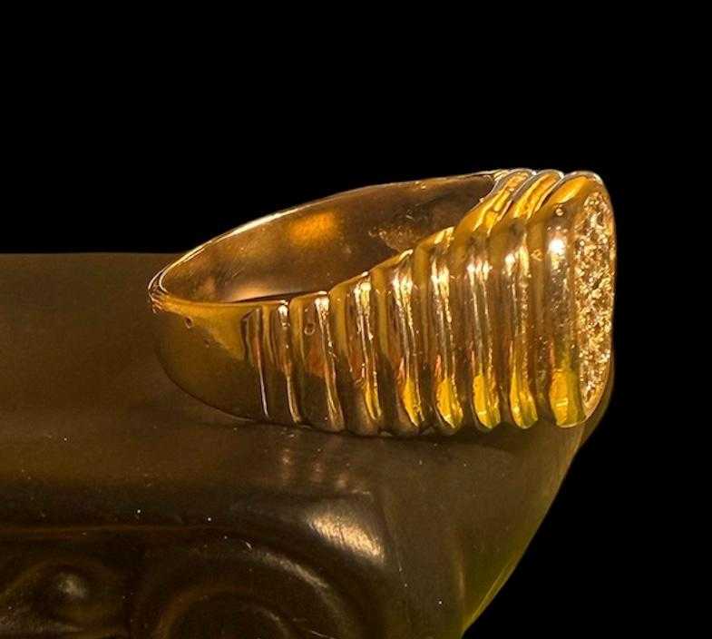 oro 10K 8.23g